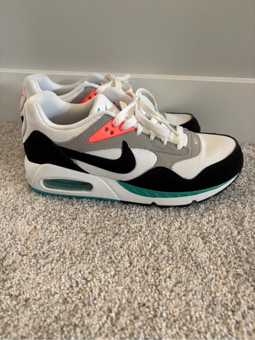 Nike Air Max Correlate women’s size 8